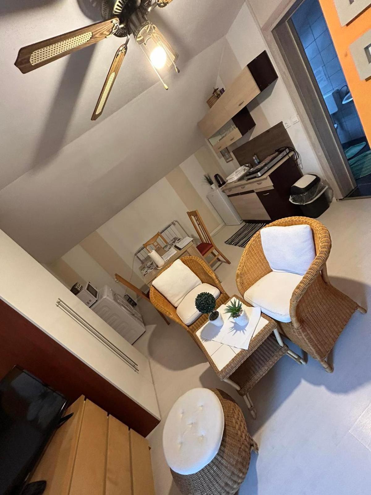 Apartments And Wellness Scavnicar Лютомер Екстер'єр фото